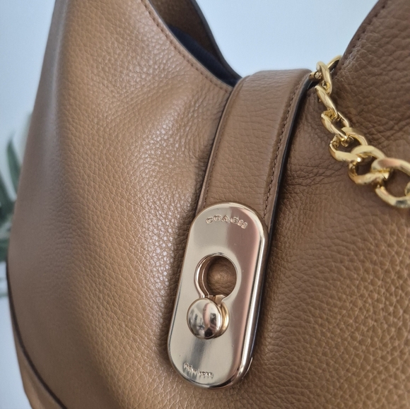 Coach Amber Saddle Brown Leather Hobo Shoulder Bag with Gold Accents - Picture 7 of 10